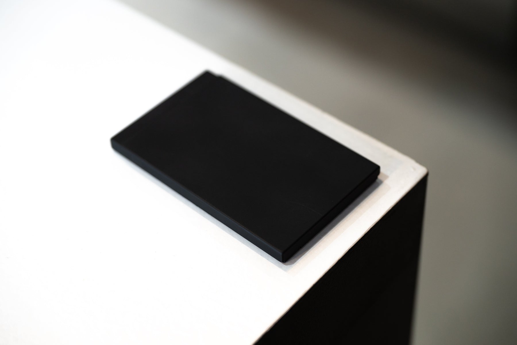 春の贈り物に燕三条で作られた名刺入れを - FOR BLACK ALUMINIUM