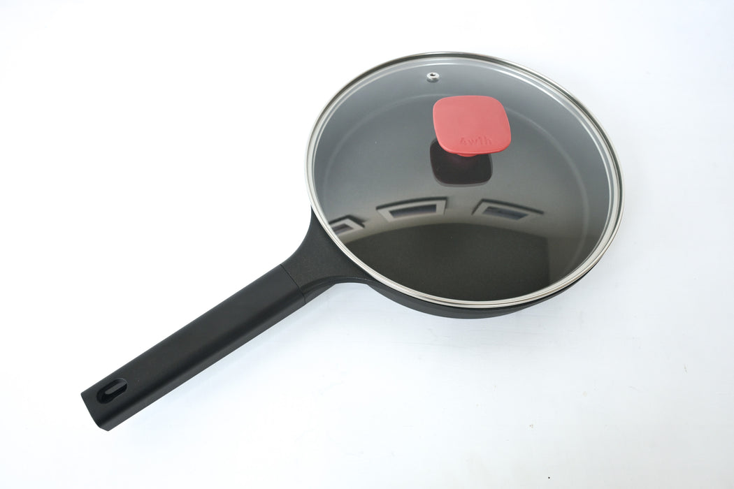 4w1h｜冷凍餃子フライパンチャレンジから生まれた フライパン