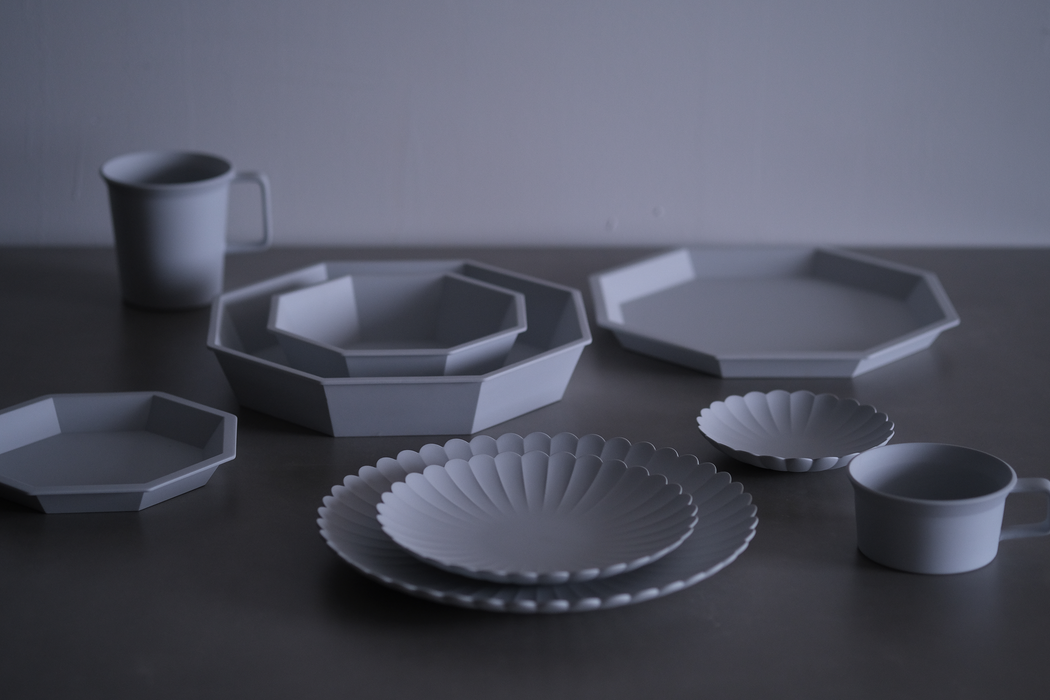 Anise Plate 220 Grey