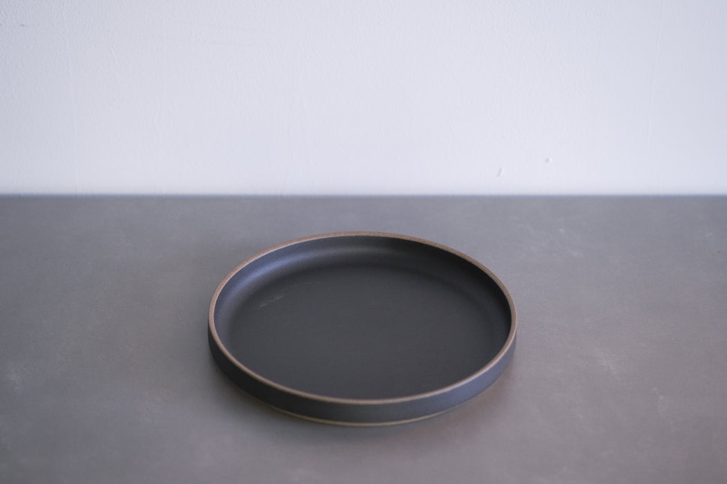 Plate / Black